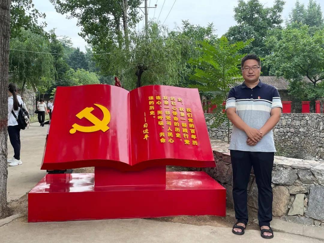家长一定要让孩子考上名校的原因是什么？